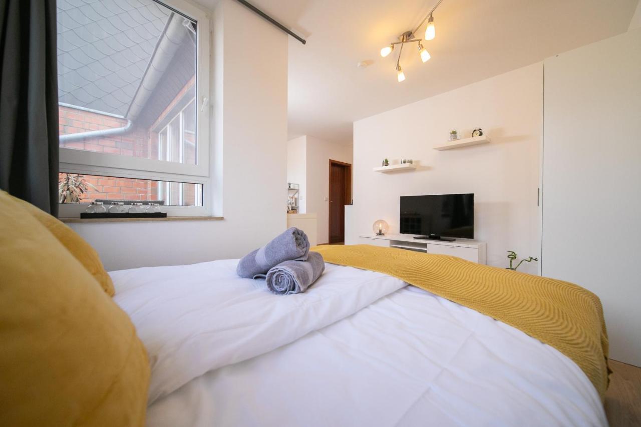 Studio Shiny - Zentral Mit Balkon - Messe - Kueche Neuss Exterior foto